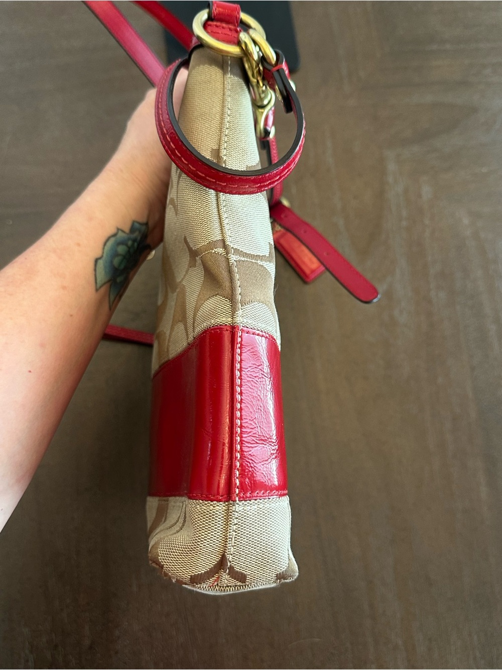 Coach Signature Stripe Hobo Bag *zipper pull fell off but will come w/it - Picture 12 of 16